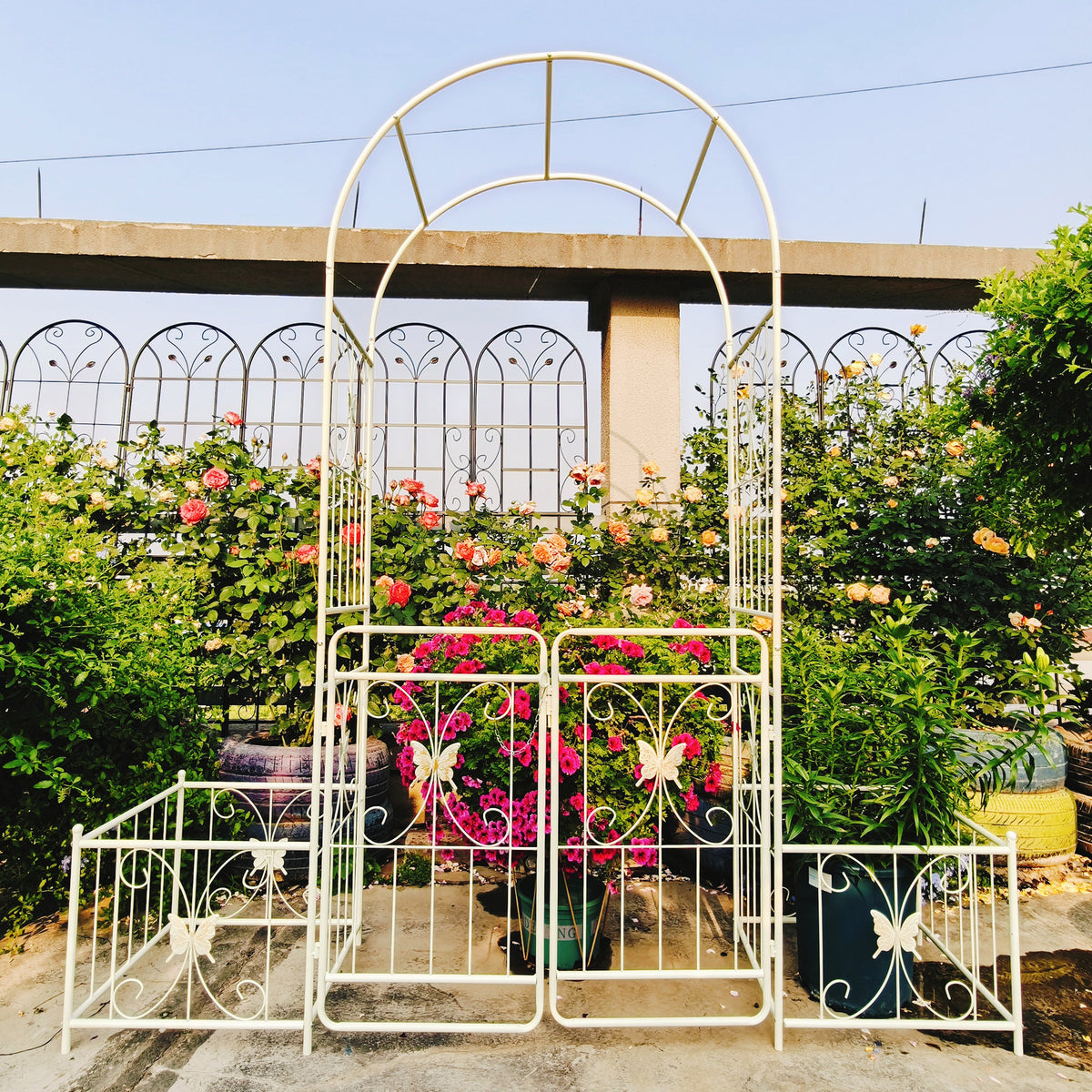 White Metal Garden Arbor
