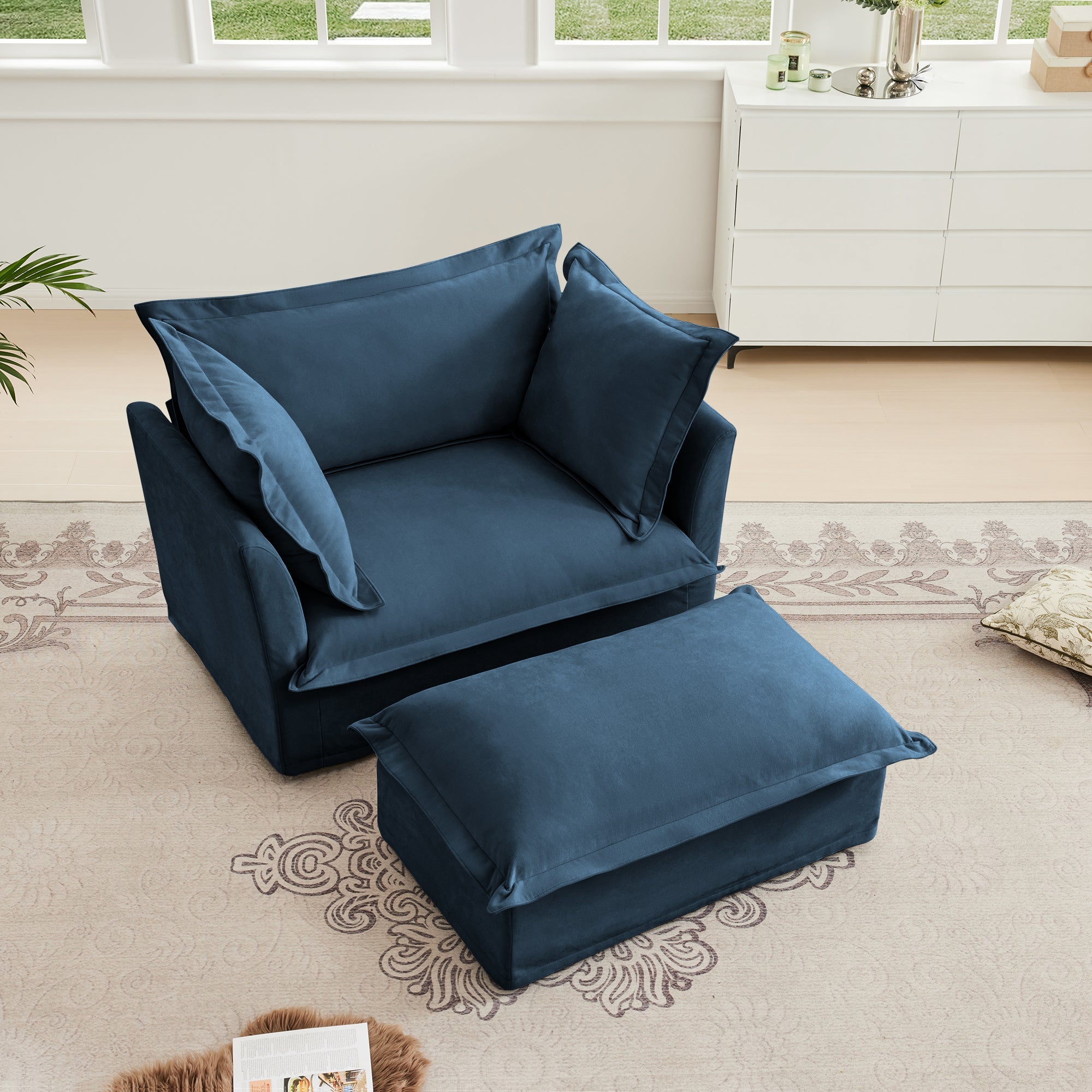 Fluffy Lounge Chair in Chenille Navy #Fabric_Chenille Navy
