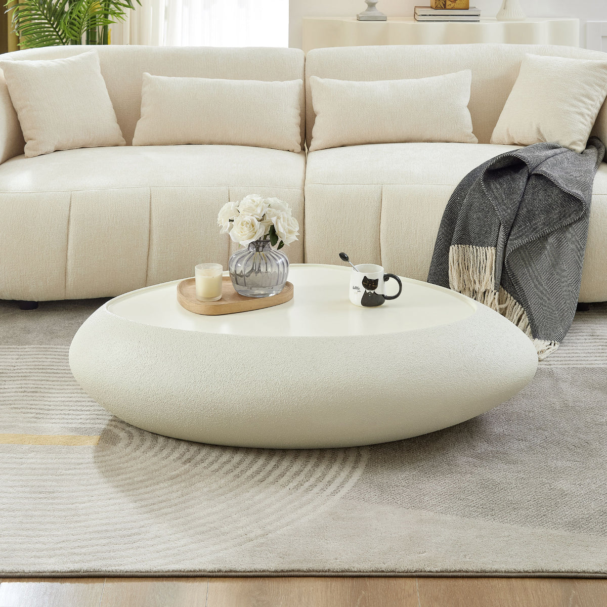 White Oval Coffee Table, 47.2 in, Fiberglass
