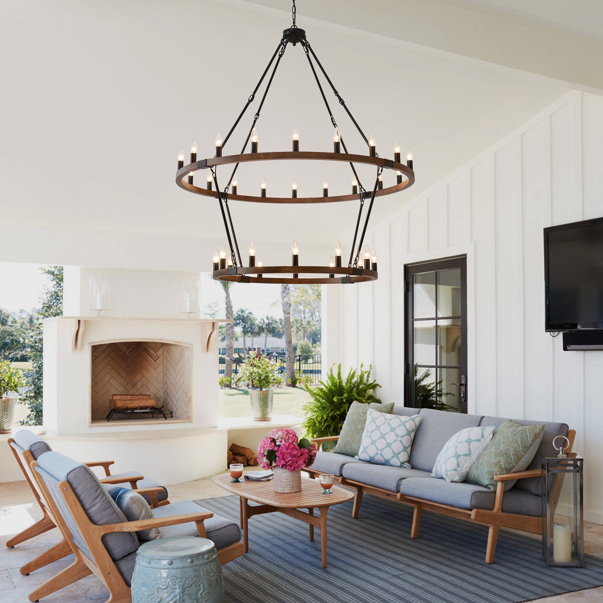 Chandelier, 32-Light Wagon Wheel Wood, Matte Black