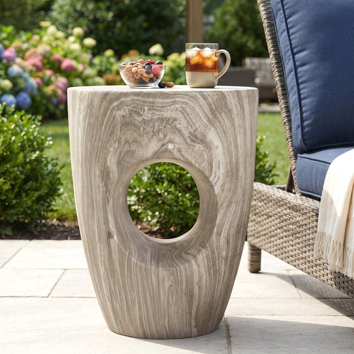 Gray Round Outdoor Side Table, 19.3 in Tall