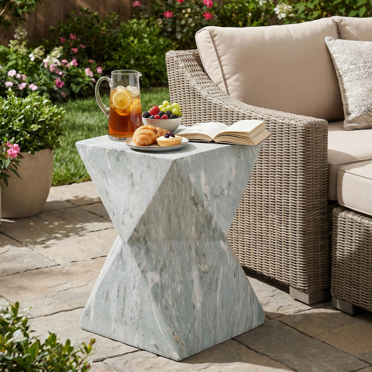 Green Outdoor Side Table, 18.5 in Tall