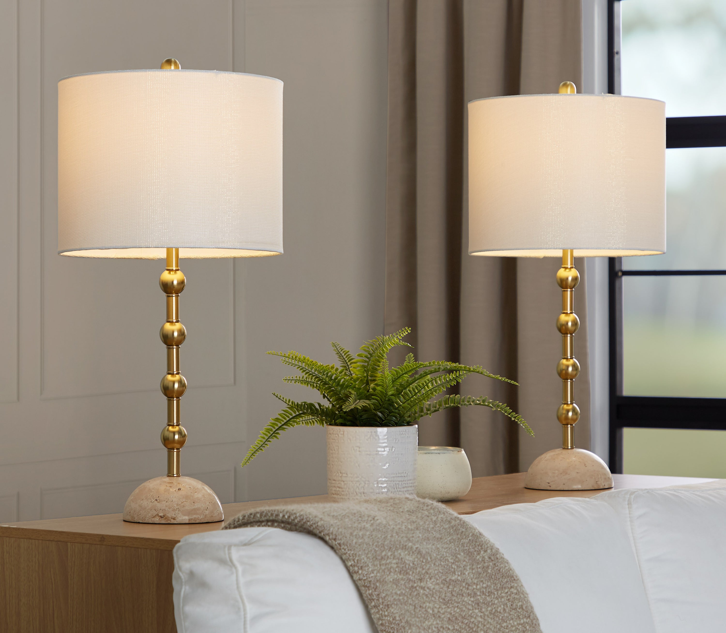 Table Lamp, Gold Metal Base, Off-White Fabric Shade