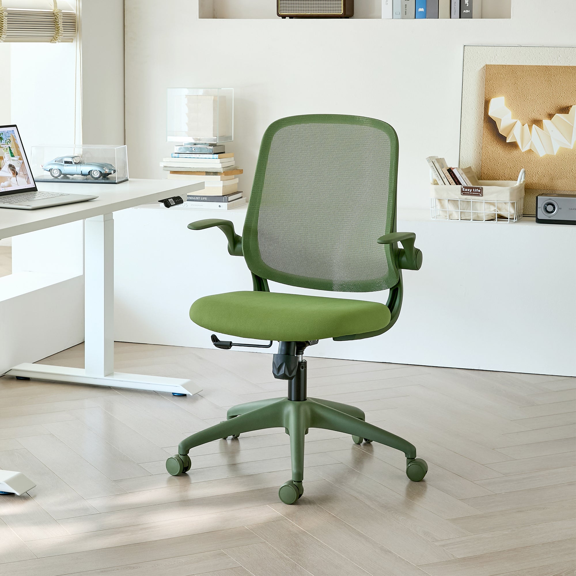 Lumbar Support Ergonomic Office Chair with Lock, 23 in, Green