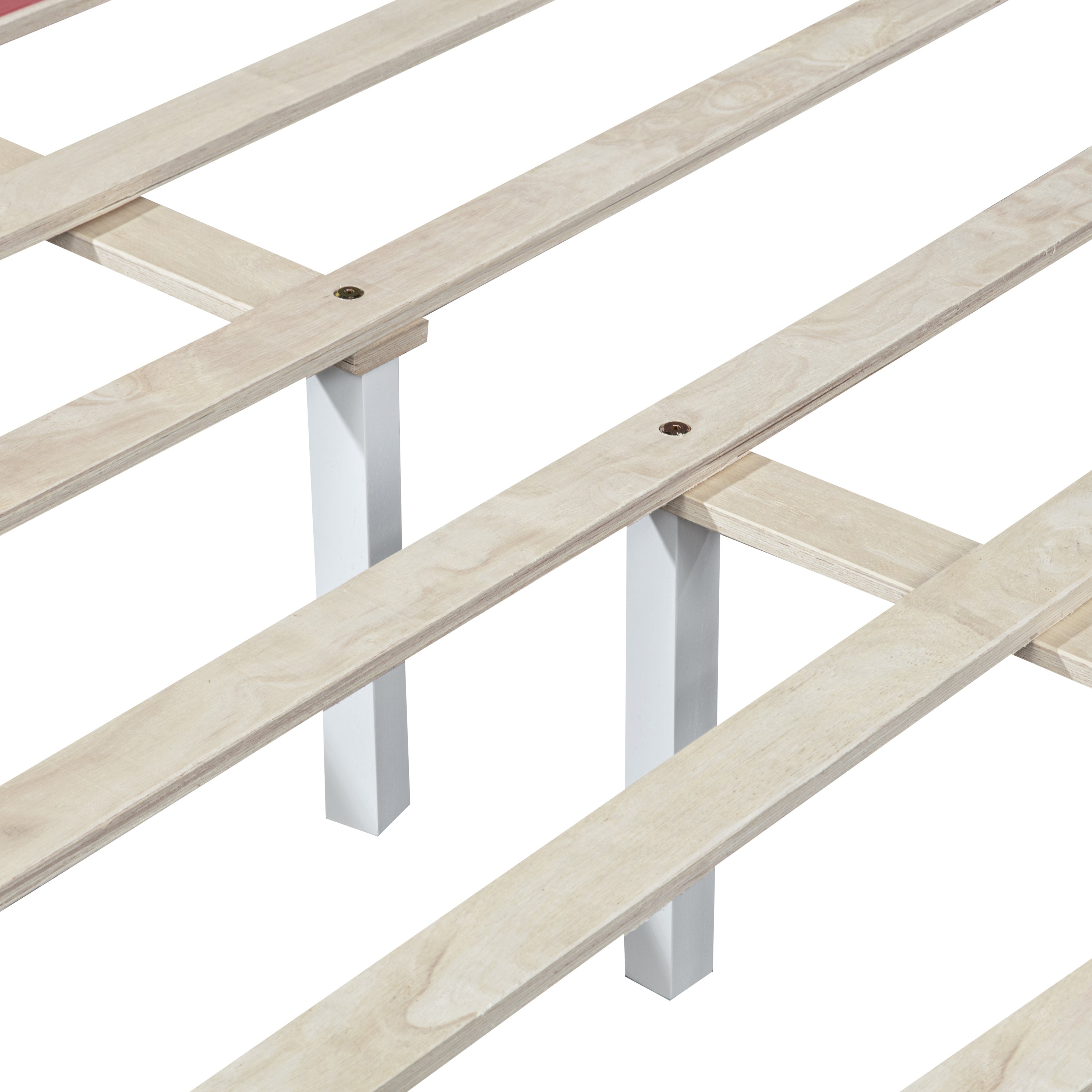 Close-up of wood slats over the center support beam and legs, red anti-slip strip at the edge #Color_White