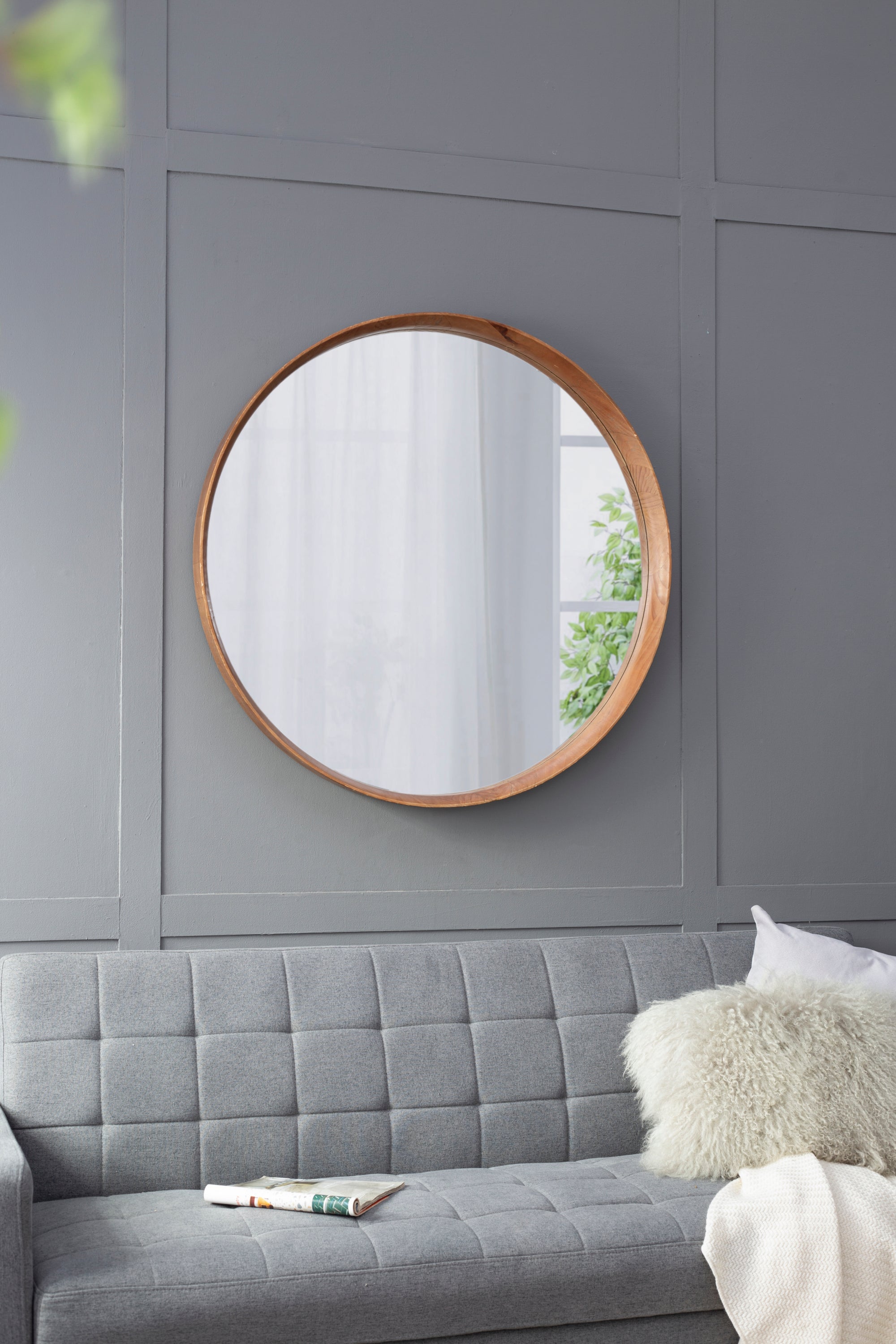 Round Wood Frame Mirror, 39.4 in, Wall Mounted, Brown