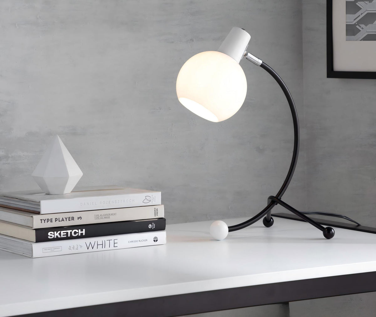 Desk Lamp with Single-Light Polypropylene Design in Black