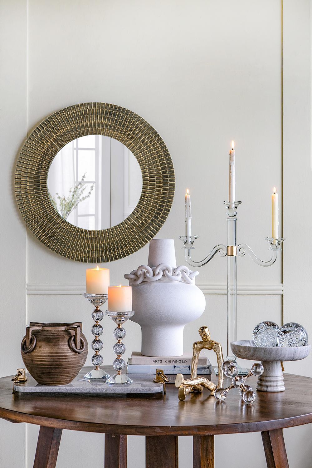 Round 29.5-Inch Woven Texture Accent Mirror, Black and Gold
